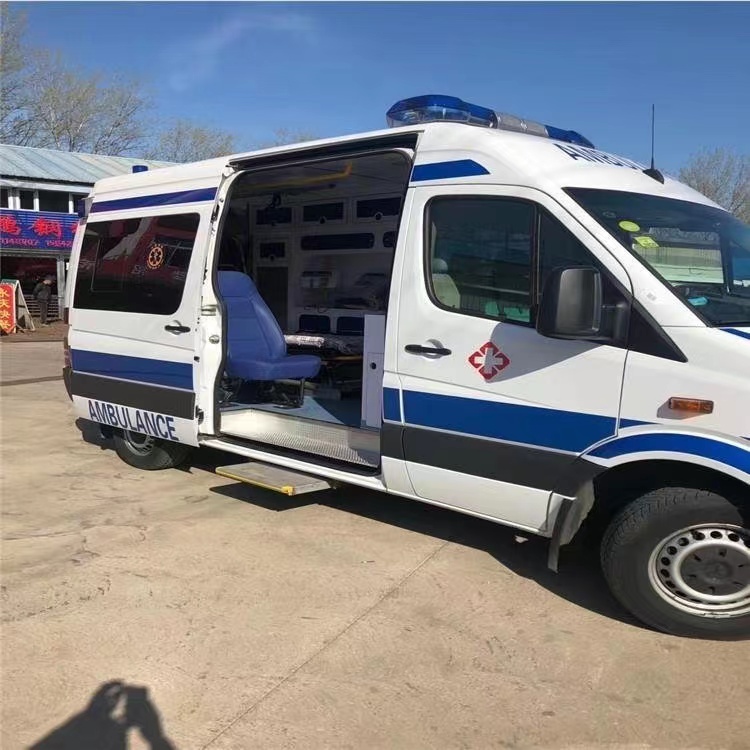 红山私人长途救护车出租转院回家