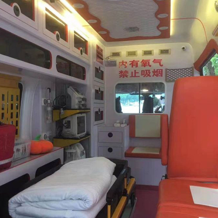 红山癌症租赁救护车转运:为生命护航的科技与人文关怀